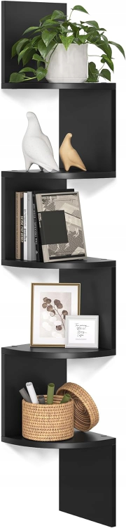 Wisząca półka narożna typu zygzak w kolorze czarnym. Stylowy i oszczędzający miejsce mebel, który pozwala na efektowną ekspozycję dekoracji, zdjęć oraz książek w niezagospodarowanych rogach pomieszczeń.