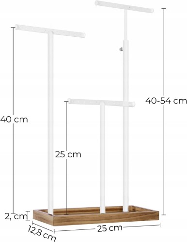 Minimalistyczny ekspozytor na biżuterię (wys. 54 cm), biały metalowy stojak z trzema poziomami prętów typu T i drewnianą podstawą – elegancki organizer na kolczyki, naszyjniki i pierścionki. Wymiary: 25 x 12,8 x 54 cm.