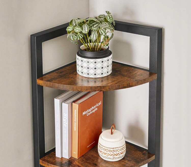 Książki, rośliny, obrazy... umieść wszystko na 5 półkach (odstęp między nimi wynosi 30 cm), co dla ciebie jest ważne. Wykorzystaj przestrzeń i stwórz piękny kącik.